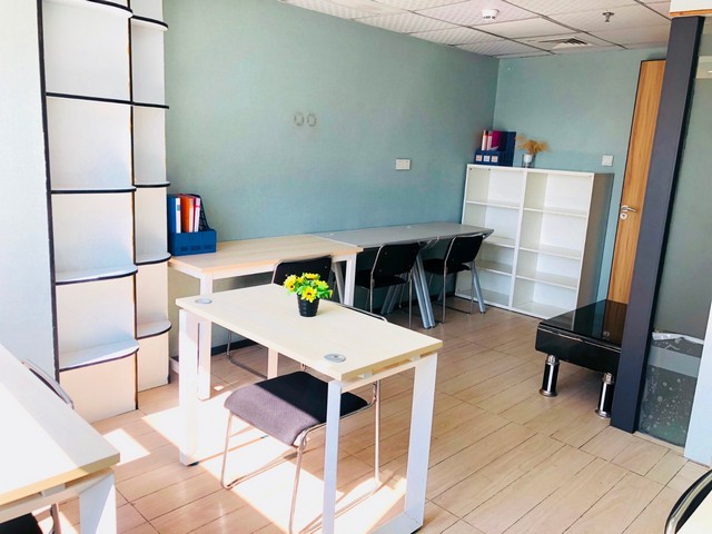 广州圆型液晶显示屏公司